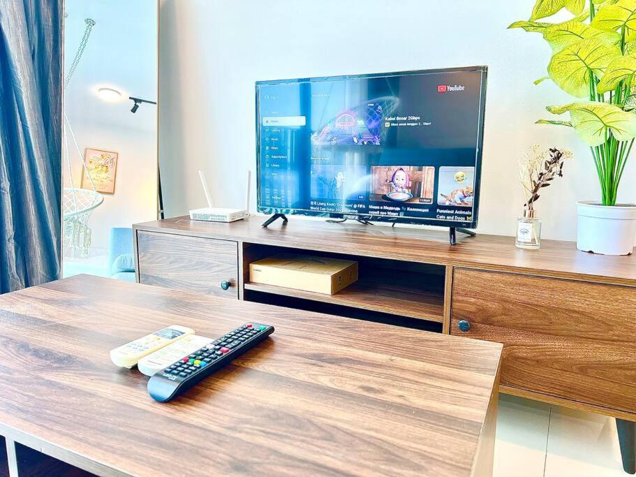 G 1-5Pax Cozy Home Trefoil Setia Alam 100Mps Wifi & Tv Sccc Extérieur photo