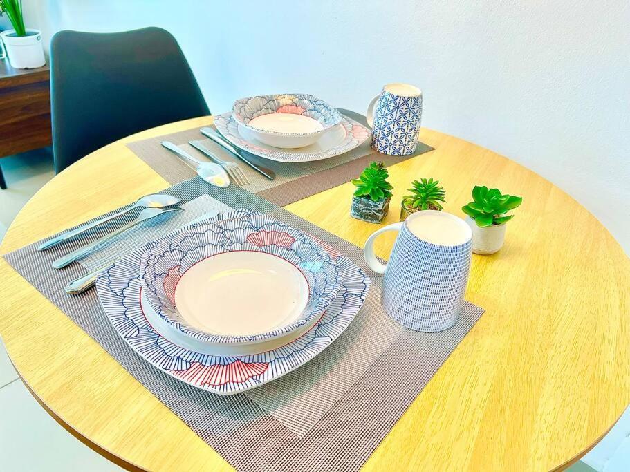 G 1-5Pax Cozy Home Trefoil Setia Alam 100Mps Wifi & Tv Sccc Extérieur photo